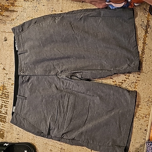 SURF N' TURF HYBRID GREY SHORTS - Picture 1 of 7